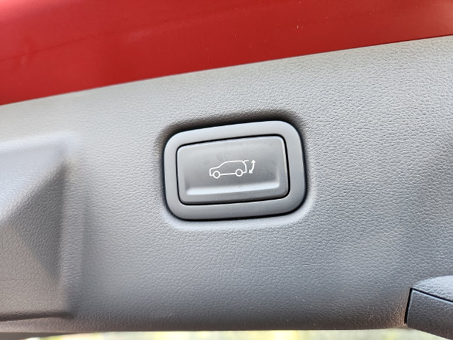 Used 2024 Hyundai Kona Limited AWD/4WD image 29