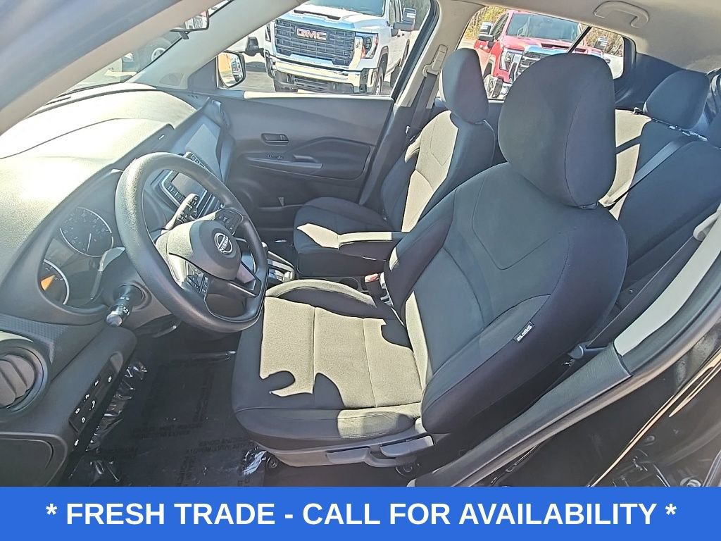 Used 2023 Nissan Kicks S image 9