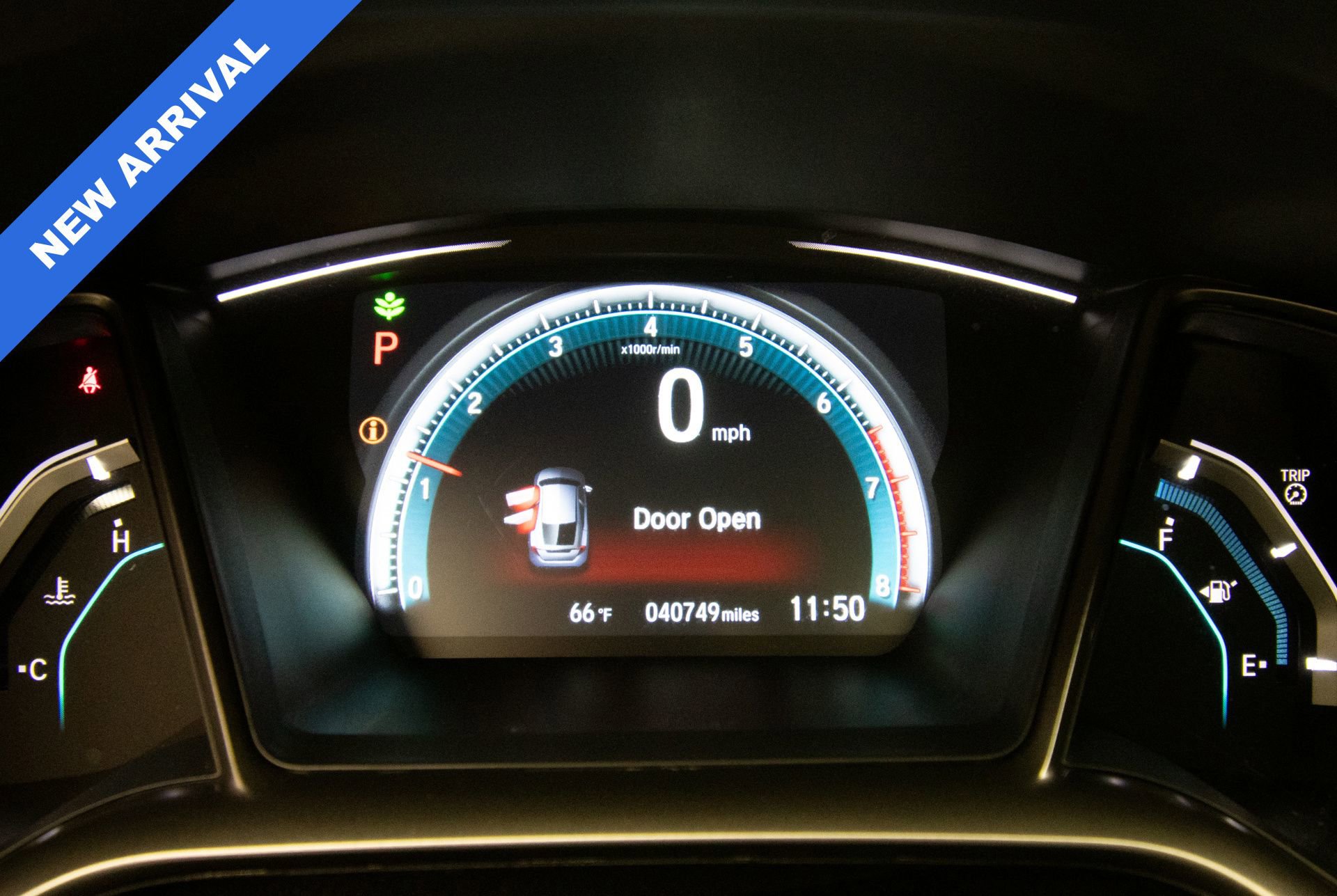 Used 2018 Honda Civic EX-L image 11