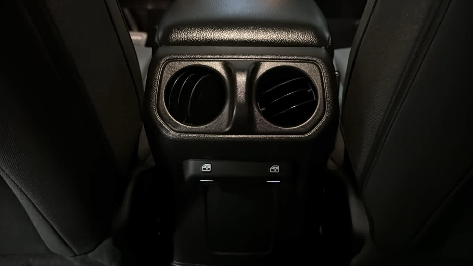 Used 2022 Jeep Wrangler Unlimited Sport AWD/4WD image 29