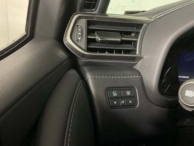 Used 2023 Lexus LX 600 4WD w/ Appearance Package image 19