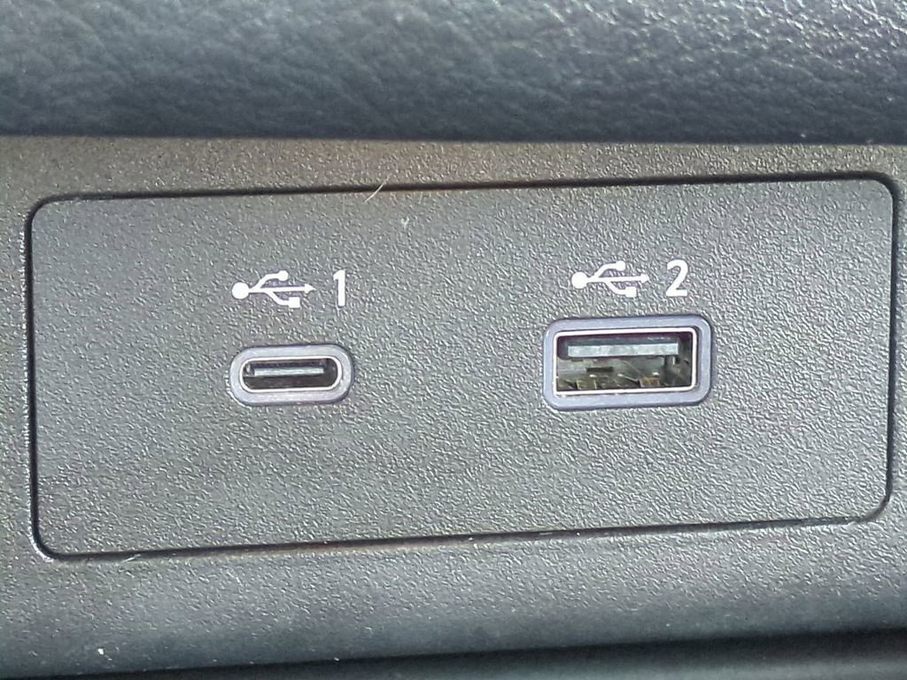 Certified 2021 Nissan Rogue SV image 22