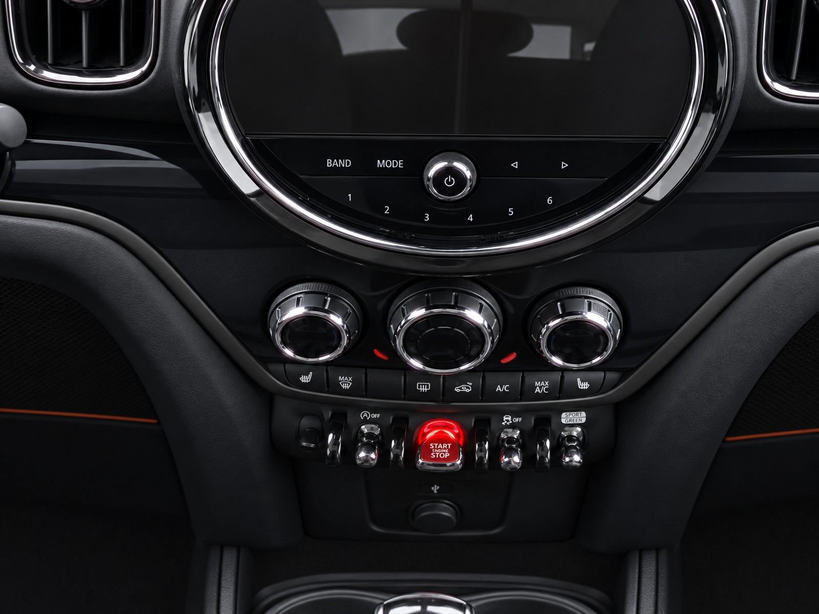 Used 2024 MINI Cooper Countryman S w/ Premium Package FWD image 12