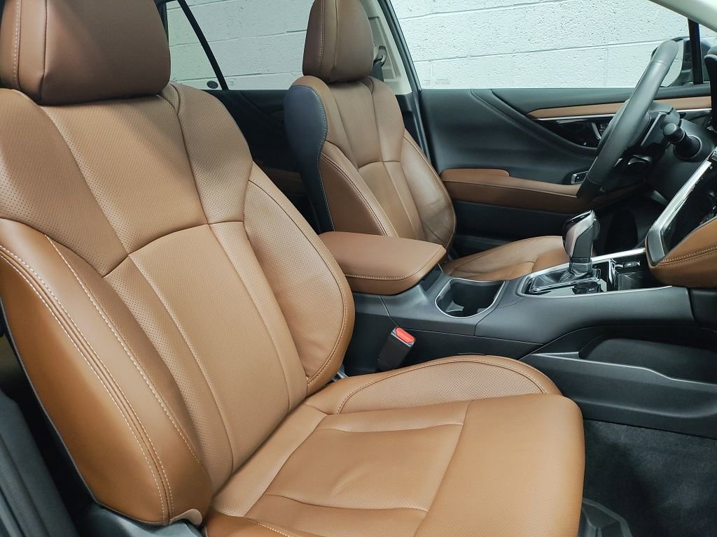 Used 2025 Subaru Outback Touring image 9