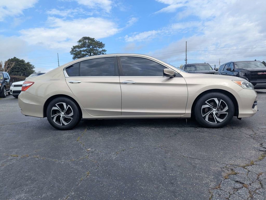 Used 2016 Honda Accord LX image 4