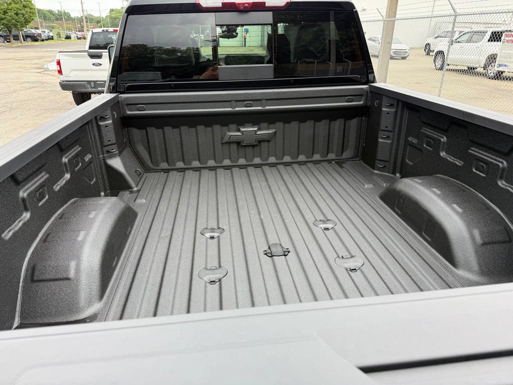 New 2026 Chevrolet Silverado 2500 High Country w/ Technology Package AWD/4WD image 7