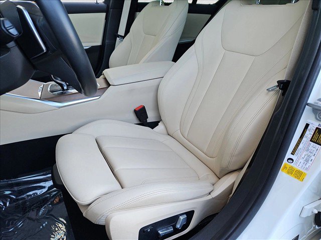 Used 2021 BMW 330i Sedan w/ Driving Assistance Package RWD image 16