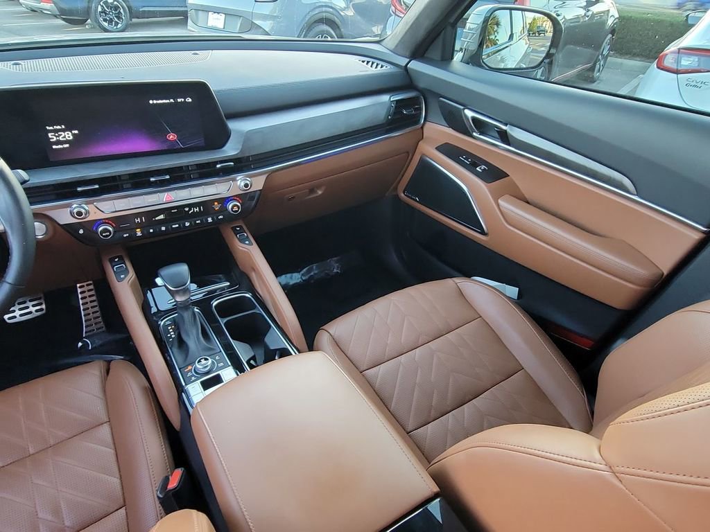 Used 2025 Kia Telluride SX Prestige X-Line image 17