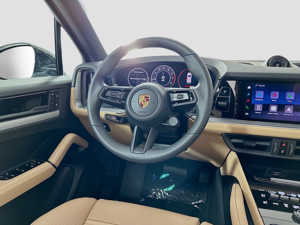 Certified 2026 Porsche Cayenne AWD/4WD image 25