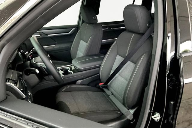 New 2025 GMC Acadia Elevation image 10