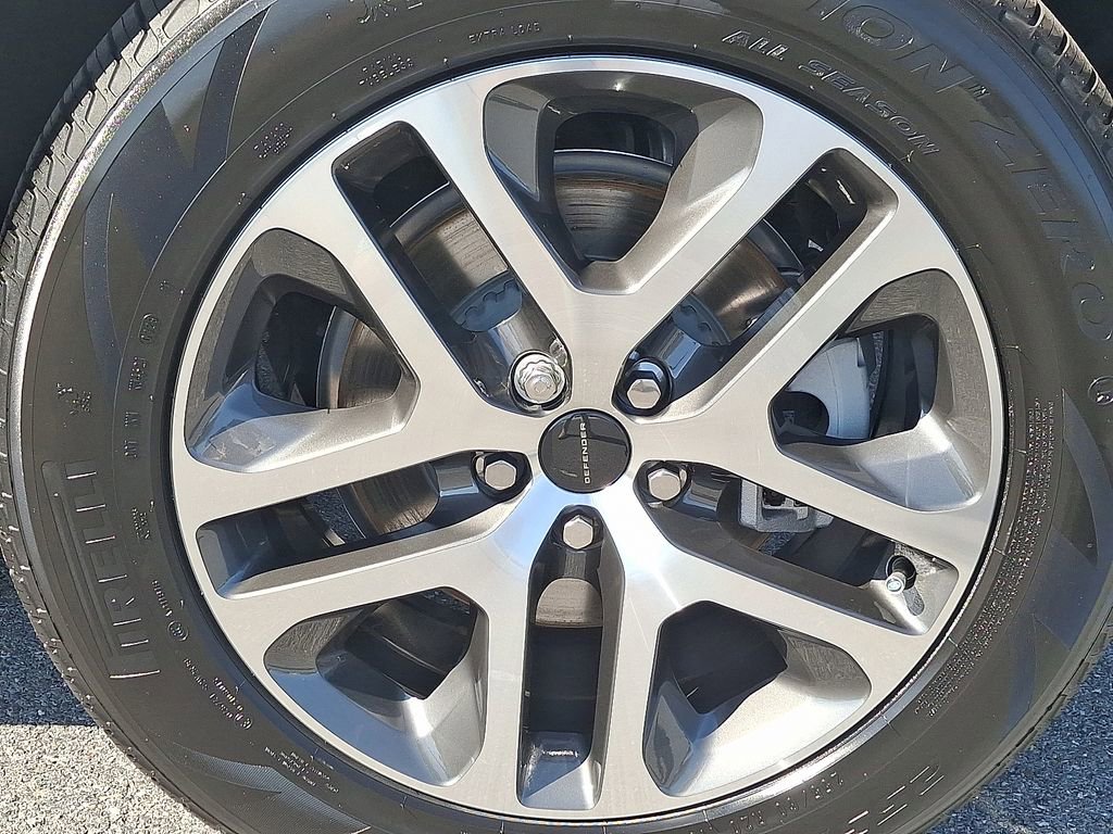 New 2026 Land Rover Defender 110 X-Dynamic SE AWD/4WD image 5