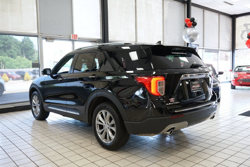 Used 2023 Ford Explorer Limited w/ Equipment Group 301A AWD/4WD image 4