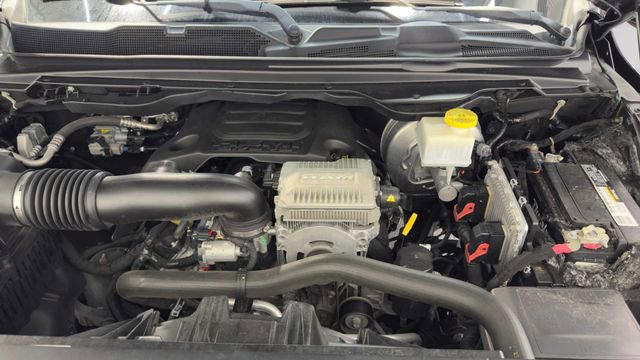 Used 2020 RAM 1500 Laramie RWD image 36