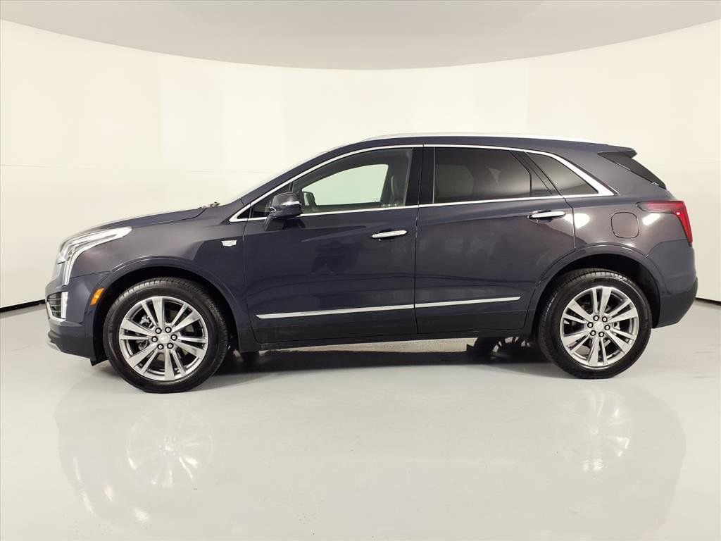 Certified 2025 Cadillac XT5 Premium Luxury FWD image 25