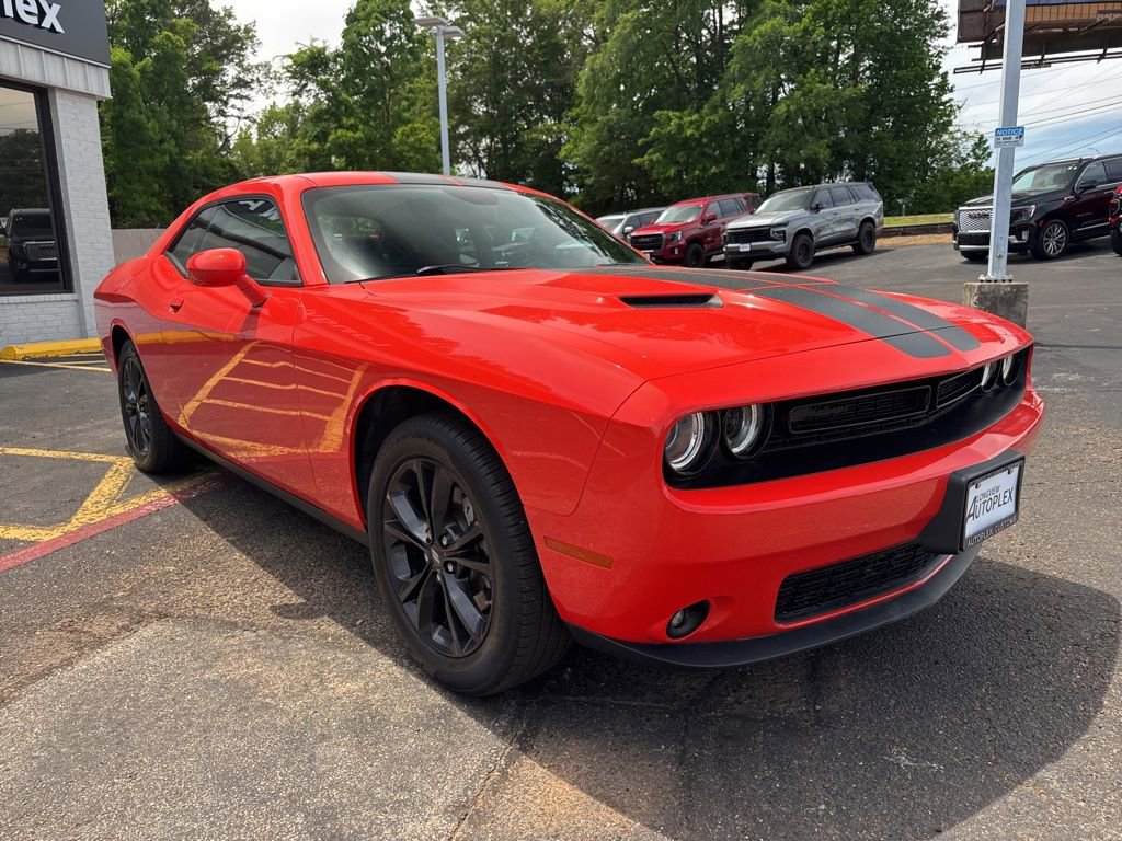 Used 2023 Dodge Challenger SXT w/ Blacktop Package image 4