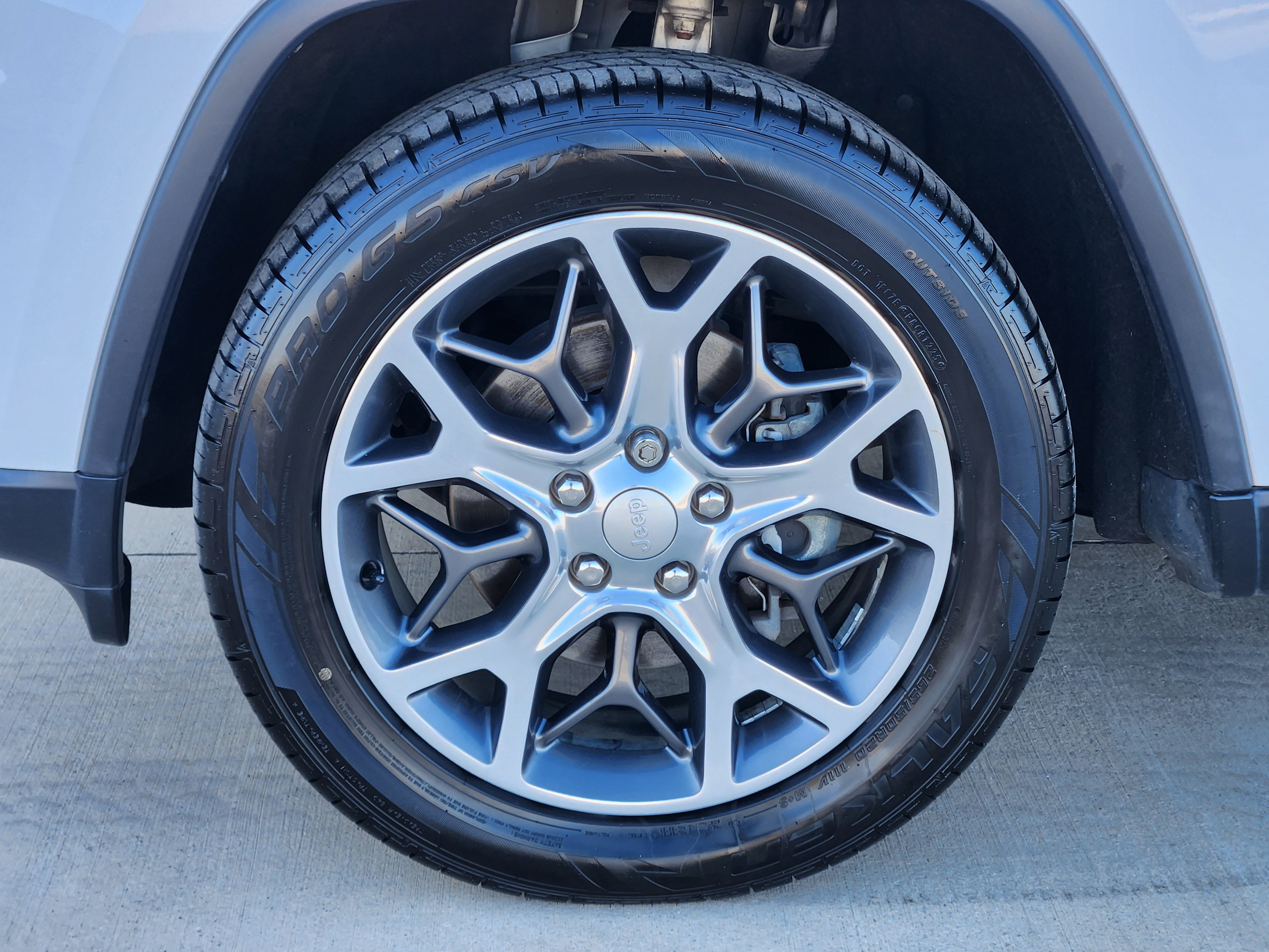 Used 2020 Jeep Grand Cherokee Limited image 9