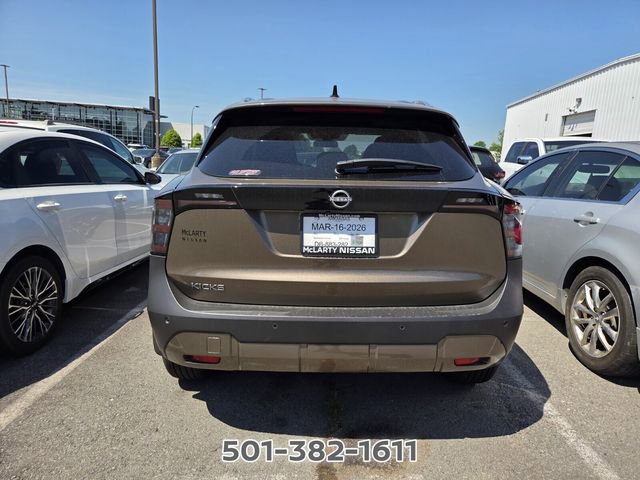 Used 2026 Nissan Kicks SV w/ SV Premium Package FWD image 4