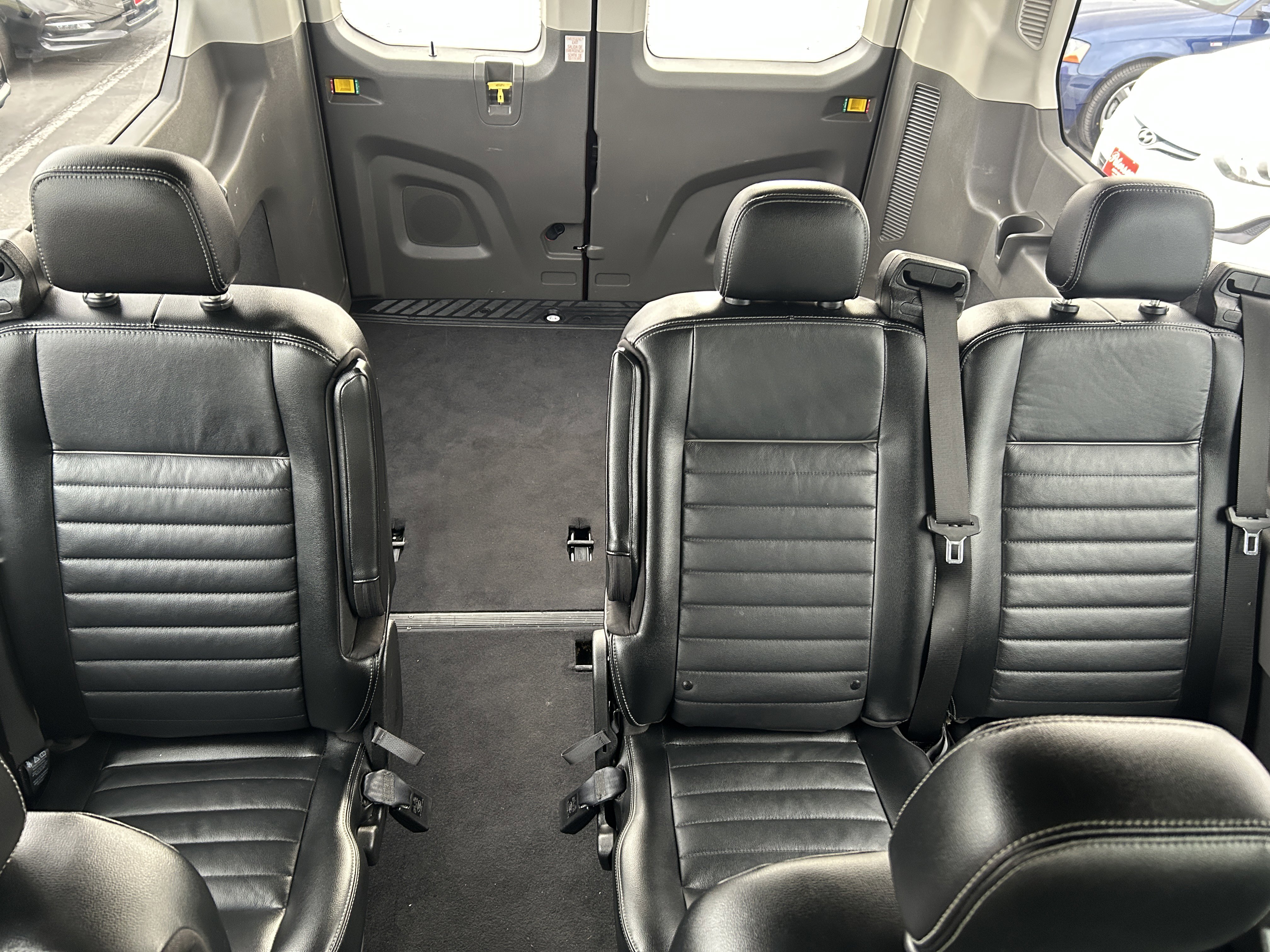 Used 2022 Ford Transit 350 XLT image 22