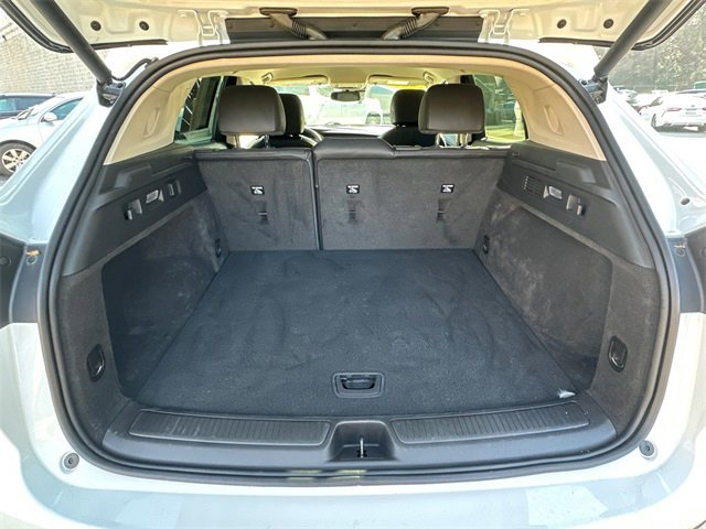 Used 2022 Buick Envision Essence w/ Safety Package image 18