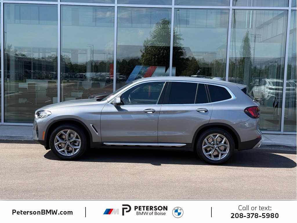 Used 2024 BMW X3 xDrive30i w/ Premium Package AWD/4WD image 2
