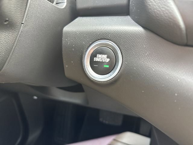 Used 2021 GMC Terrain SLT w/ Elevation Edition image 16