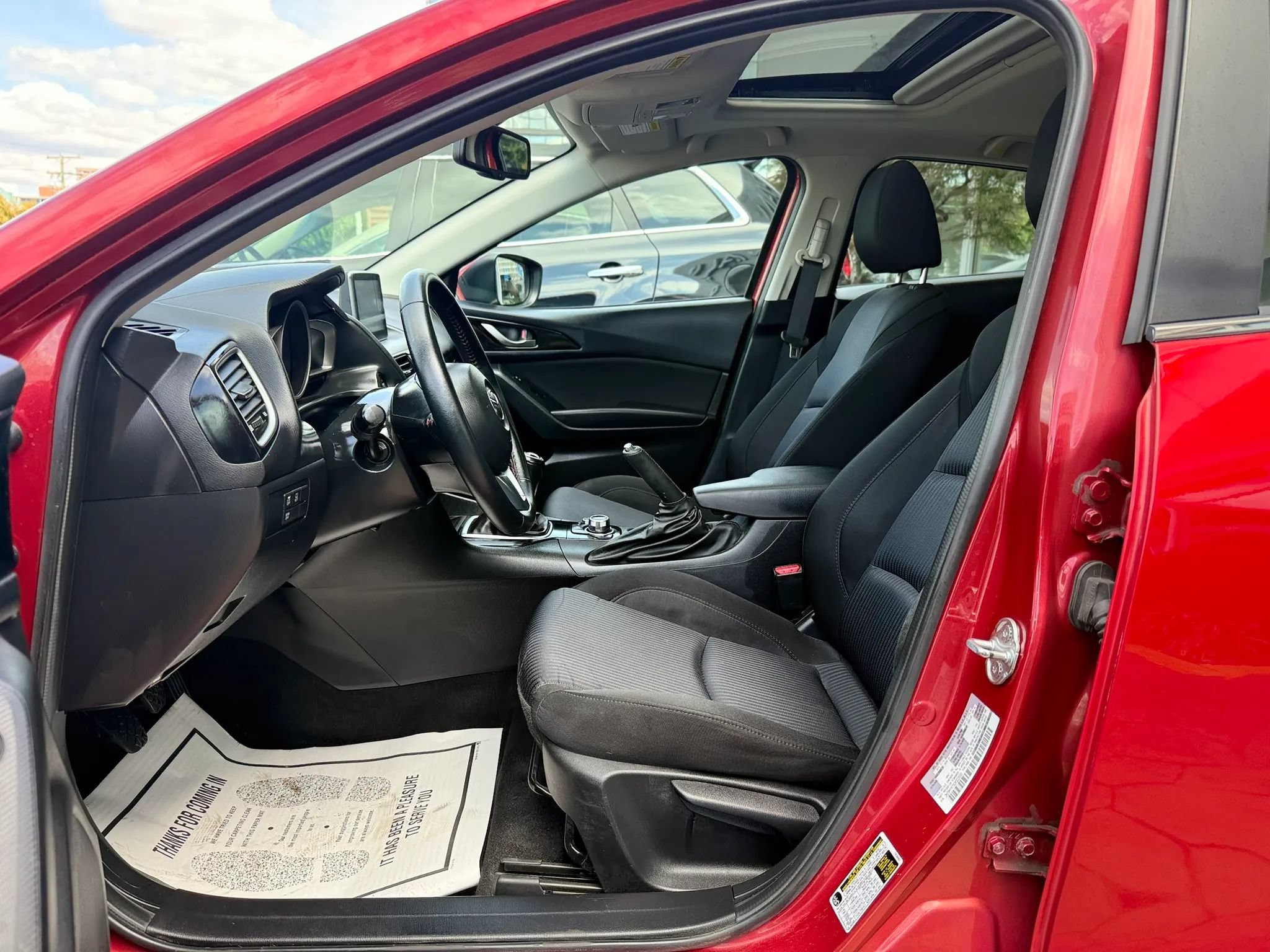 Used 2016 MAZDA MAZDA3 i Touring w/ Popular Equipment Package FWD image 10