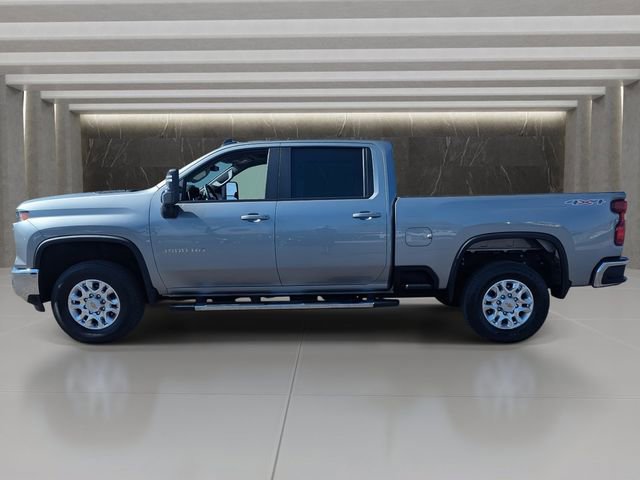 Used 2025 Chevrolet Silverado 3500 LT w/ Safety Package AWD/4WD image 2