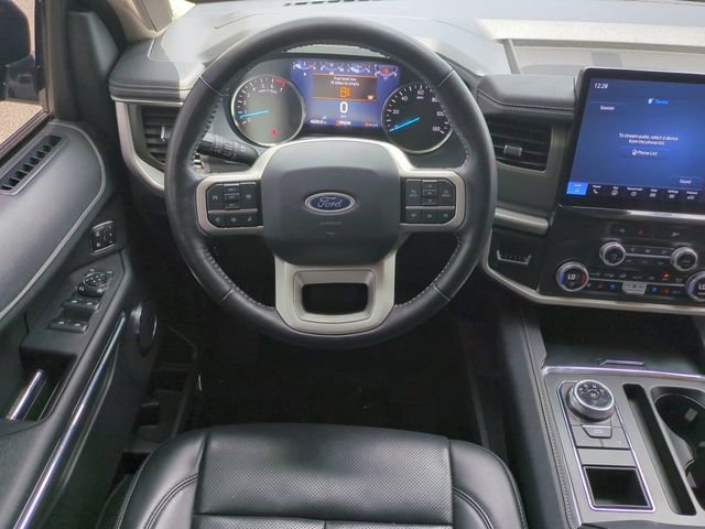 Certified 2024 Ford Expedition XLT RWD image 16