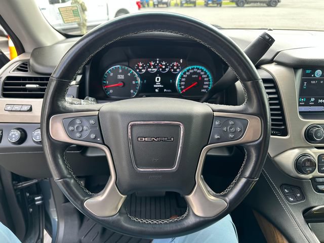 Used 2019 GMC Yukon Denali w/ Denali Ultimate Package AWD/4WD image 12