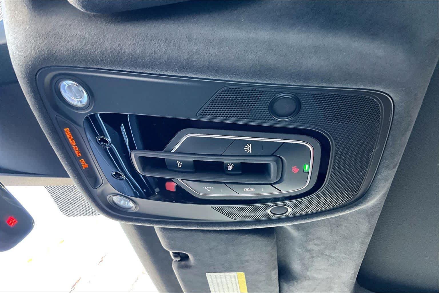Used 2024 Audi SQ8 Prestige AWD/4WD image 32