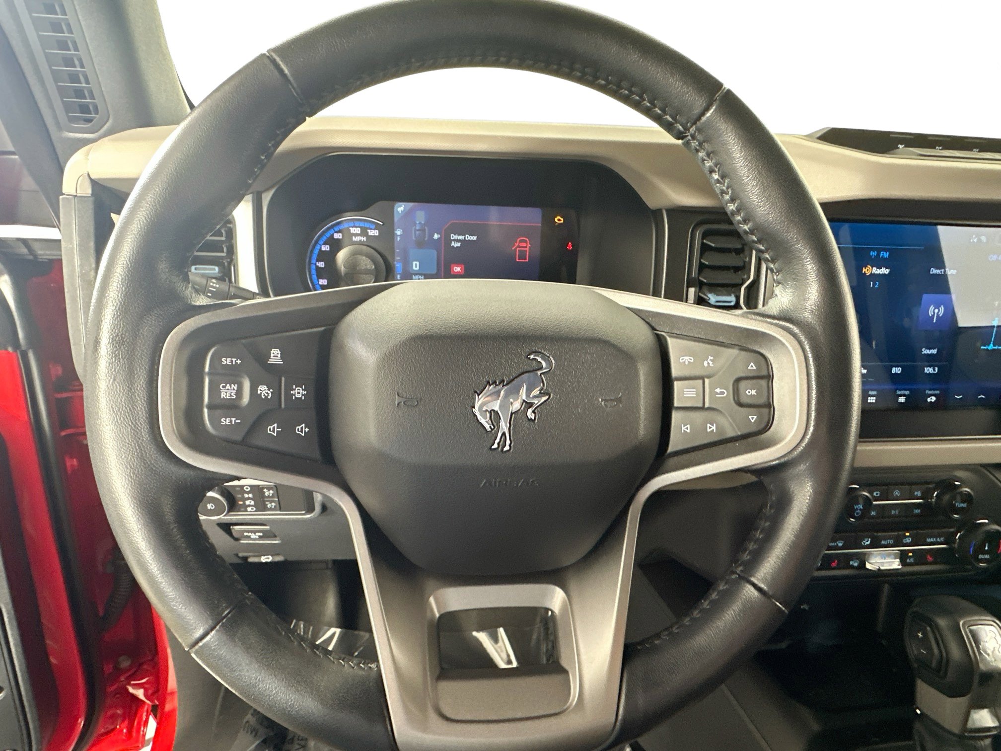 Used 2022 Ford Bronco Wildtrak image 11