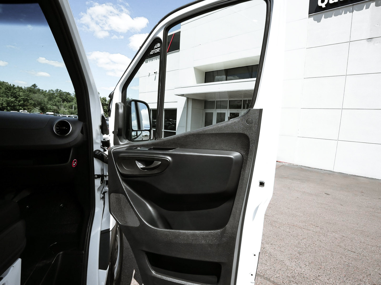 Used 2026 Mercedes-Benz Sprinter 2500 image 12
