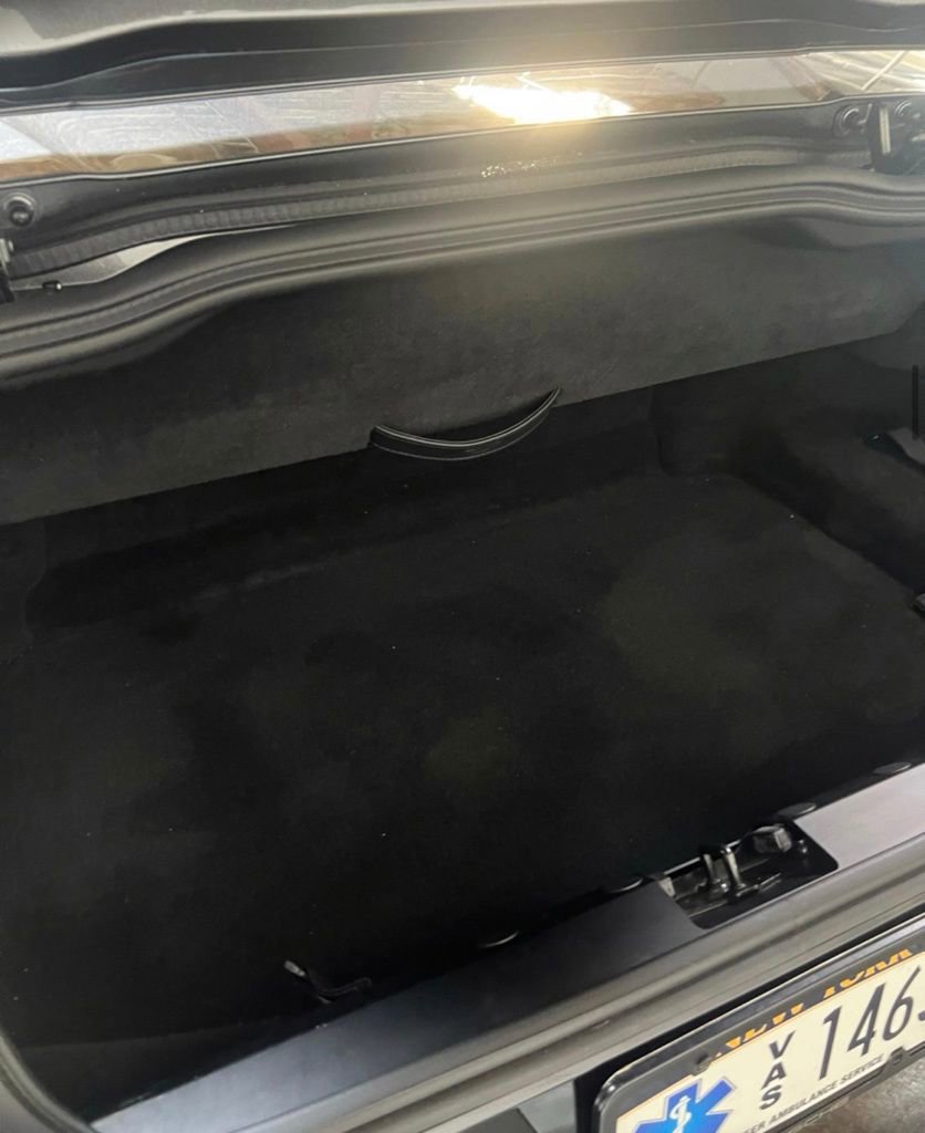 Used 2019 Aston Martin DB11 Volante RWD image 15