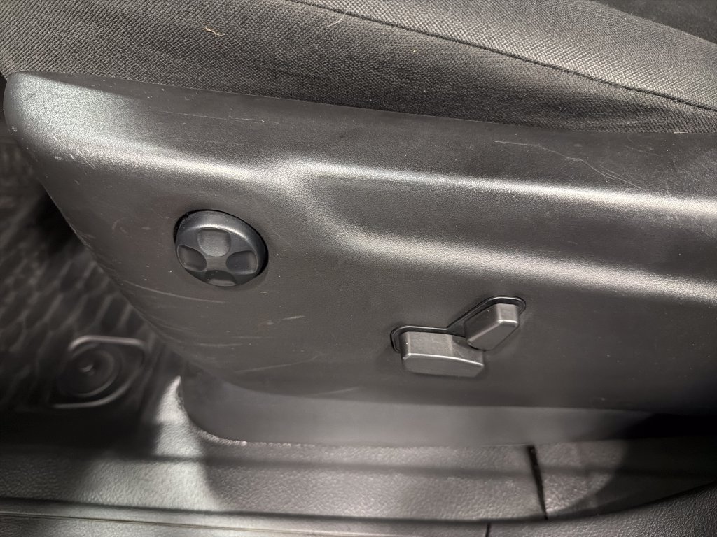 Used 2022 Dodge Durango AWD image 26