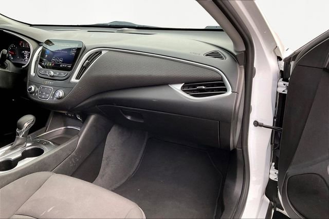 Used 2024 Chevrolet Malibu LT image 18