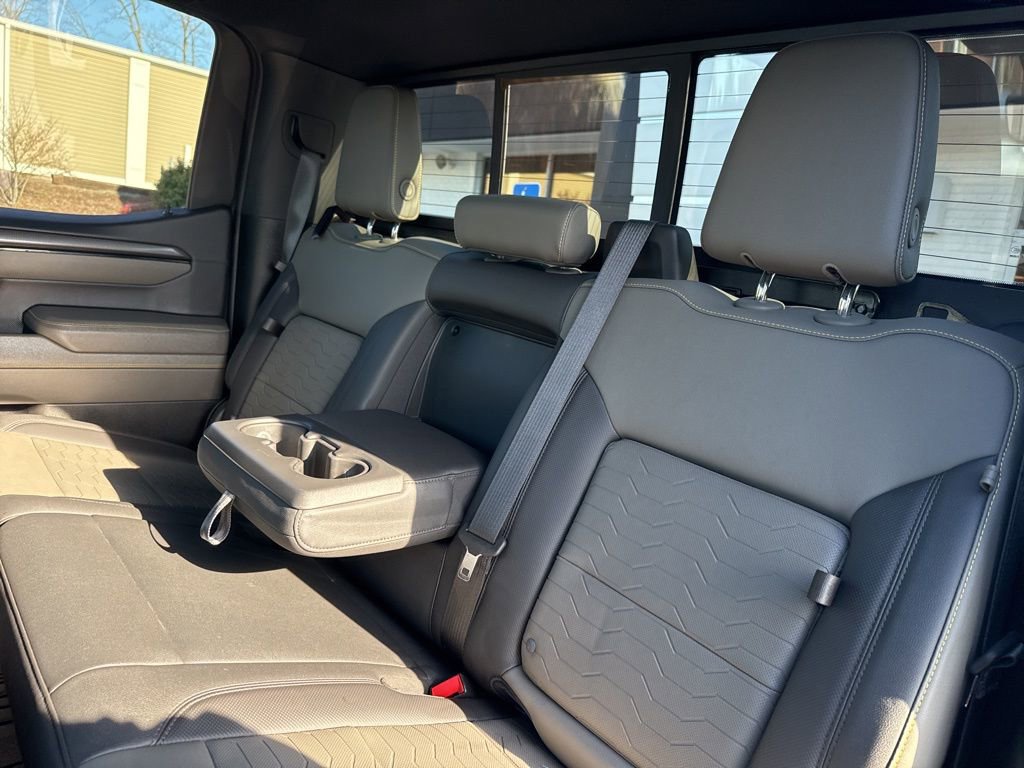 Used 2022 Chevrolet Silverado 1500 ZR2 w/ Technology Package AWD/4WD image 47