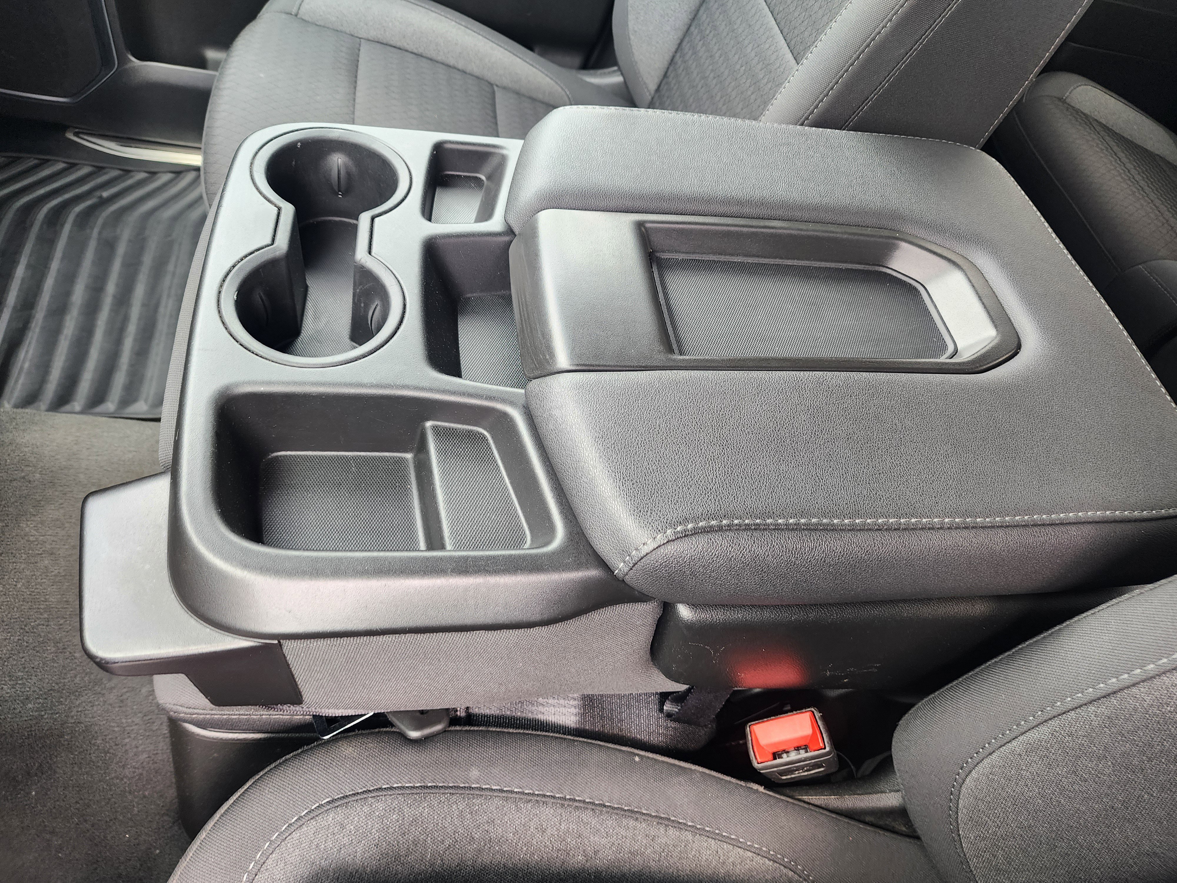 Used 2025 Chevrolet Silverado 1500 LT image 35