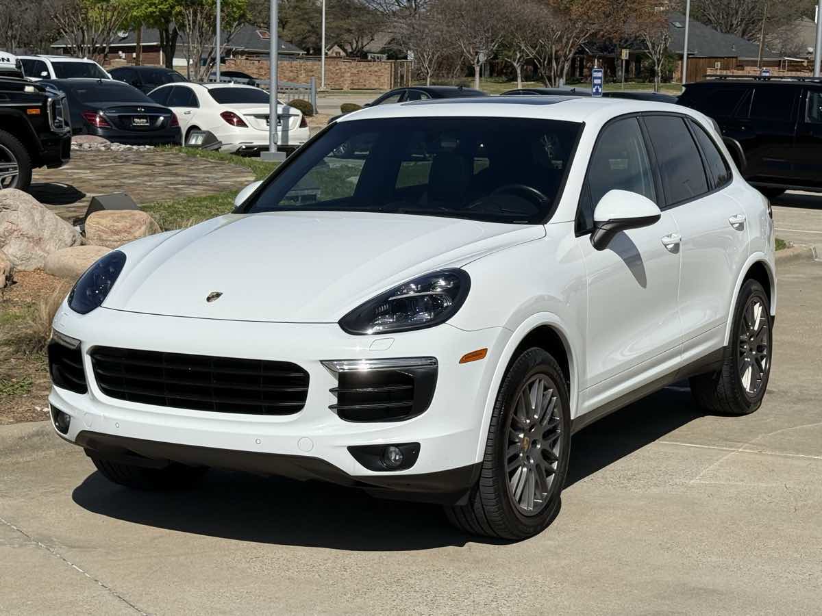 Used 2018 Porsche Cayenne Platinum Edition image 69