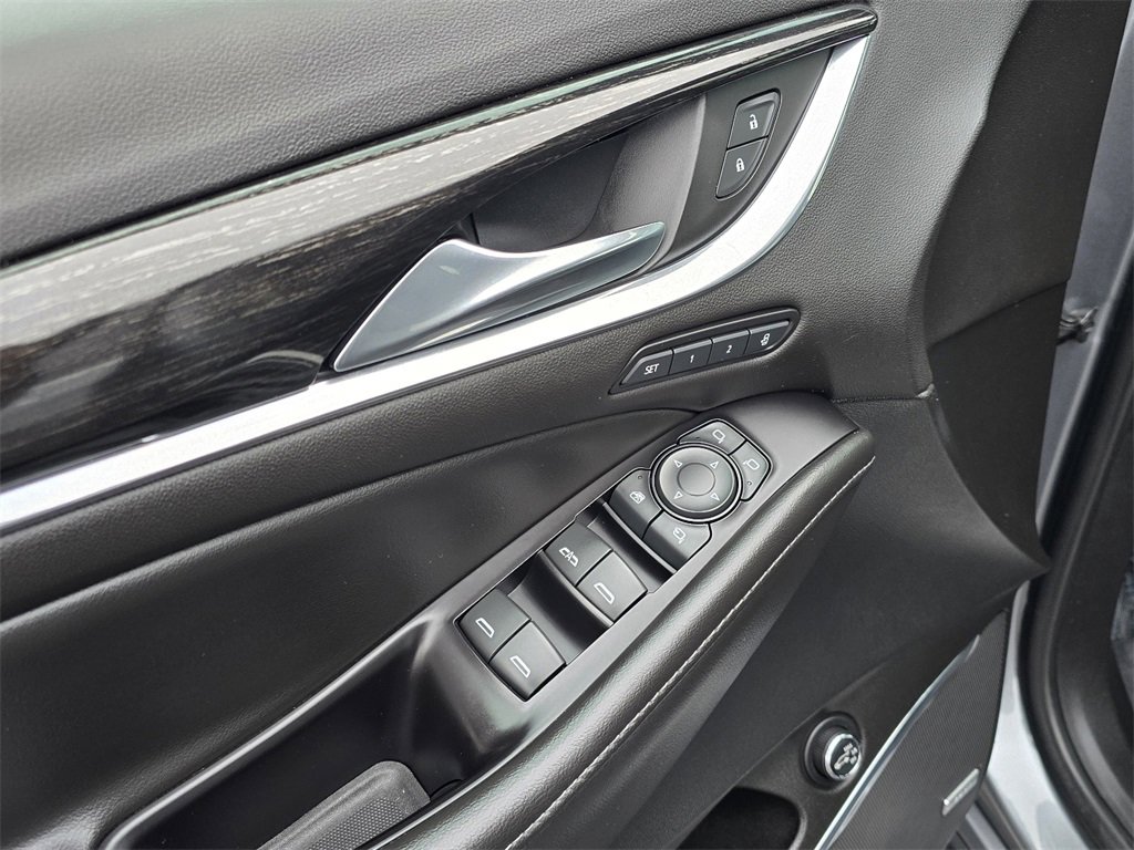 Used 2020 Buick Enclave Avenir w/ Avenir Technology Package image 12