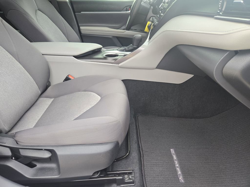 Used 2024 Toyota Camry LE FWD image 15