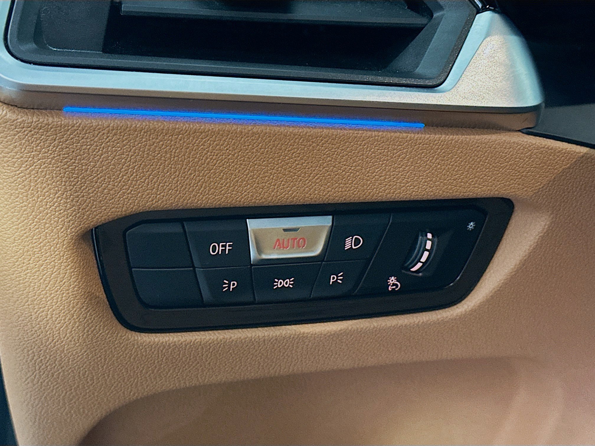 Used 2022 BMW 330e xDrive w/ Premium Package image 17