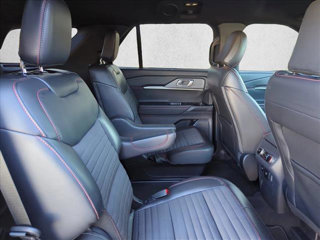 Certified 2025 Ford Explorer ST-Line w/ Premium Package image 23