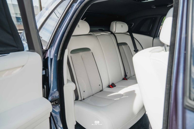 Used 2023 Rolls-Royce Ghost w/ Ghost Package image 28