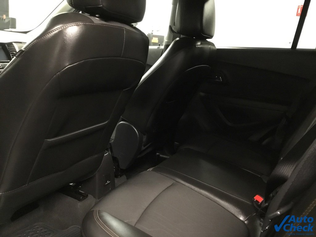 Used 2017 Chevrolet Trax LT w/ Driver Confidence Package image 28