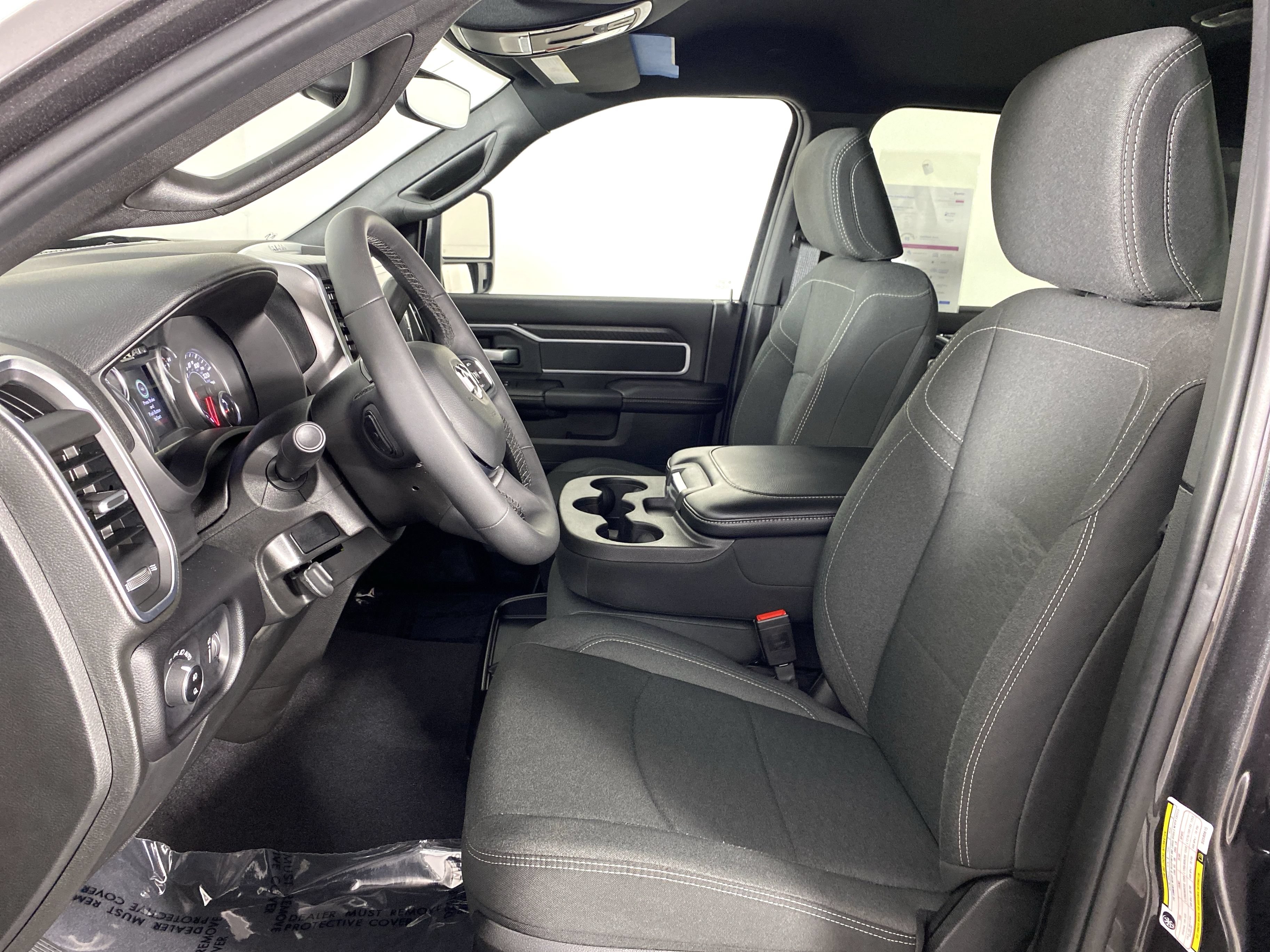 Used 2025 RAM 2500 Big Horn AWD/4WD image 15