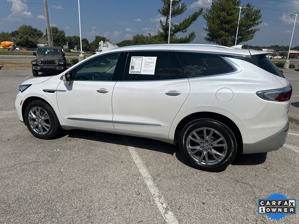 Used 2024 Buick Enclave Essence w/ Experience Buick Package image 21