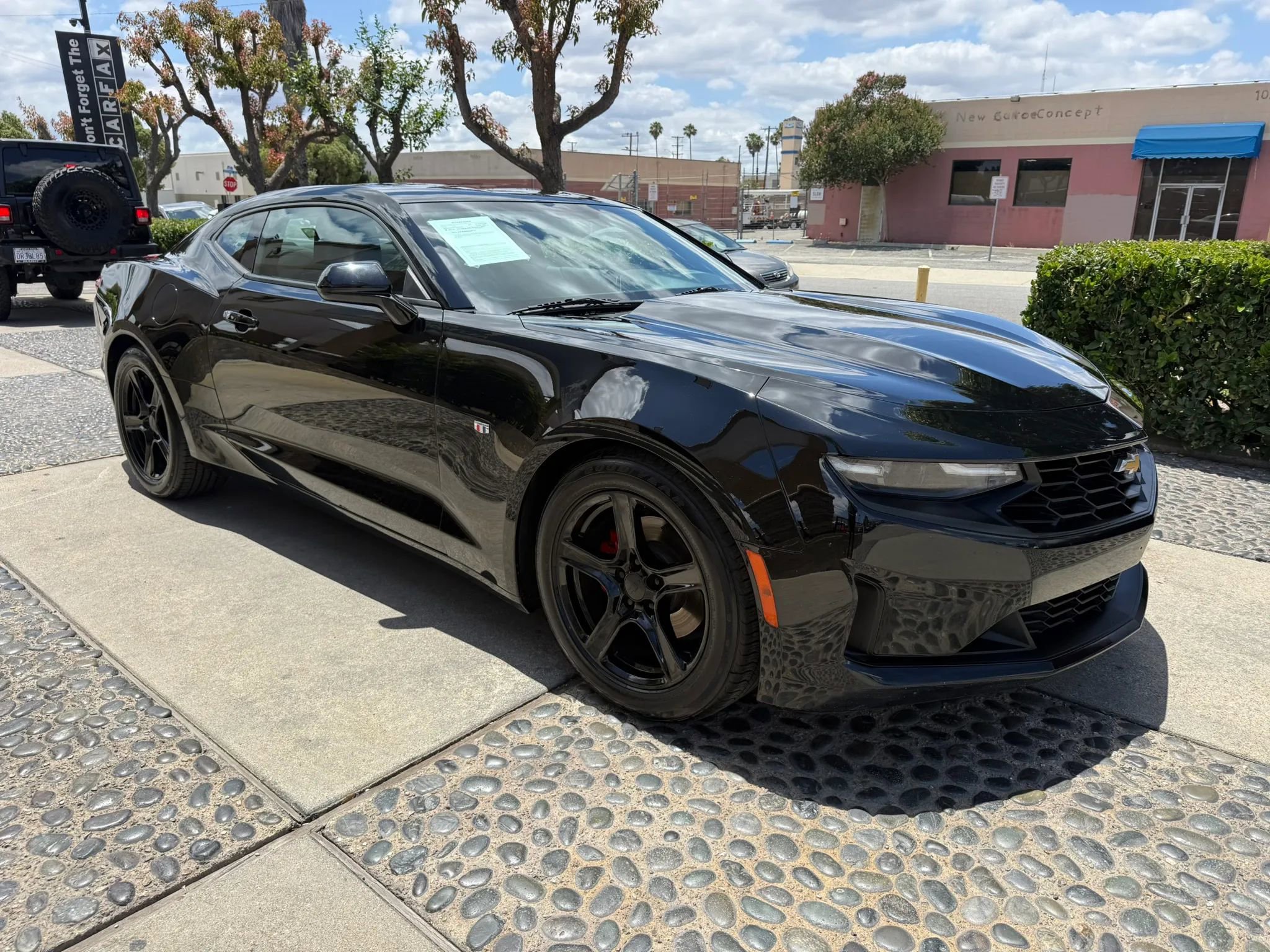 Used 2019 Chevrolet Camaro LT RWD image 3