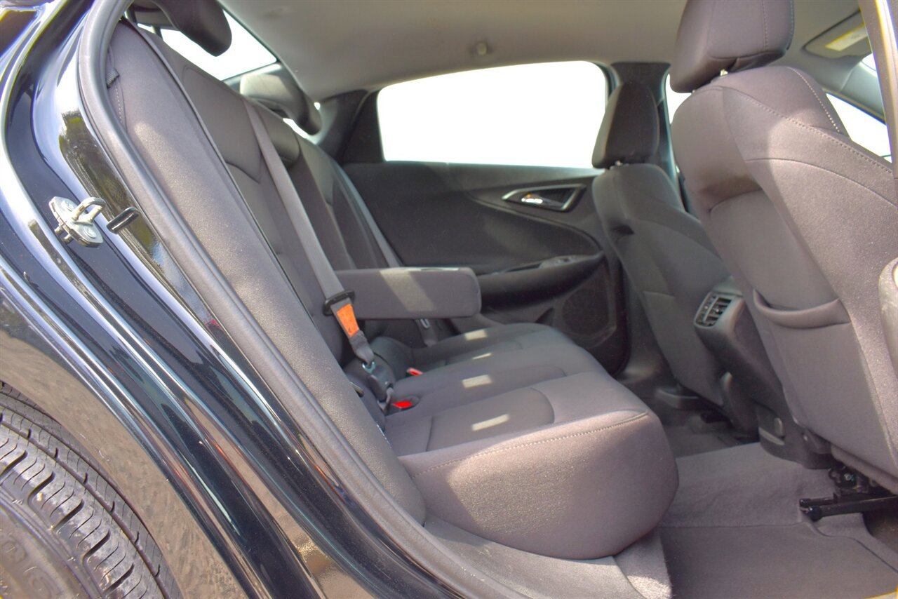 Used 2023 Chevrolet Malibu LT image 28