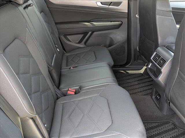Used 2024 Volkswagen Atlas Cross Sport SE w/ Panoramic Sunroof Package AWD/4WD image 20