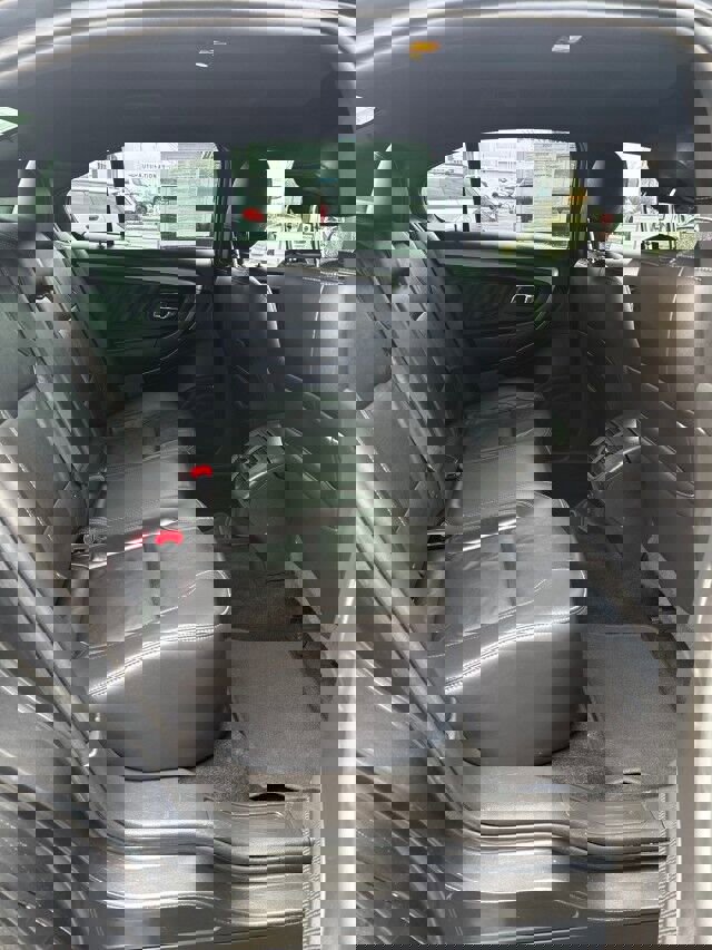 Used 2016 Ford Taurus SEL w/ Equipment Group 201A image 16